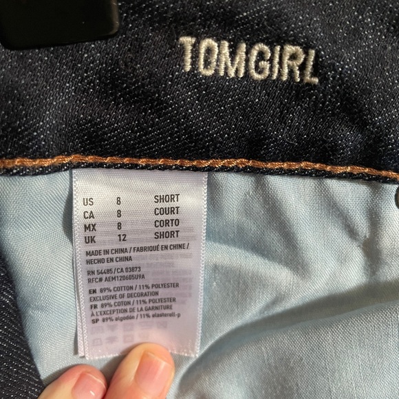 American Eagle Outfitters Women’s dark blue Tomgirl Jeans - short - Picture 7 of 9